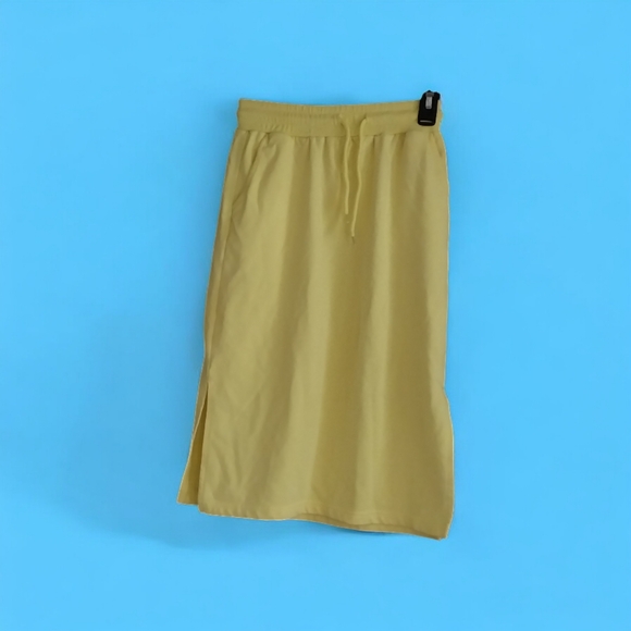 dolzii Dresses & Skirts - Dolzii skirt